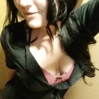 Alima - Gay mec à L'Isle Profil de Alima, 29 ans, Gay mec à L'Isle (Vaud)