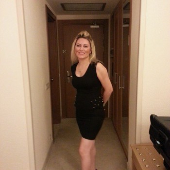 Cornélia - Gay mec à Noréaz Profil de Cornélia, 37 ans, Gay mec à Noréaz (Fribourg)