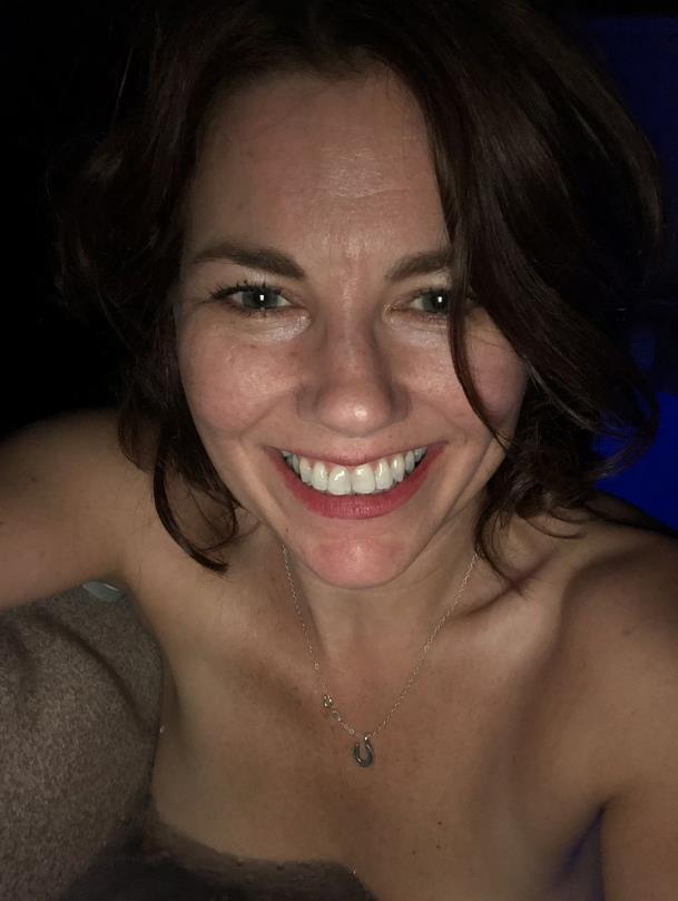 Alayna - Gay mec à Mission Profil de Alayna, 23 ans, Gay mec à Mission (Valais)